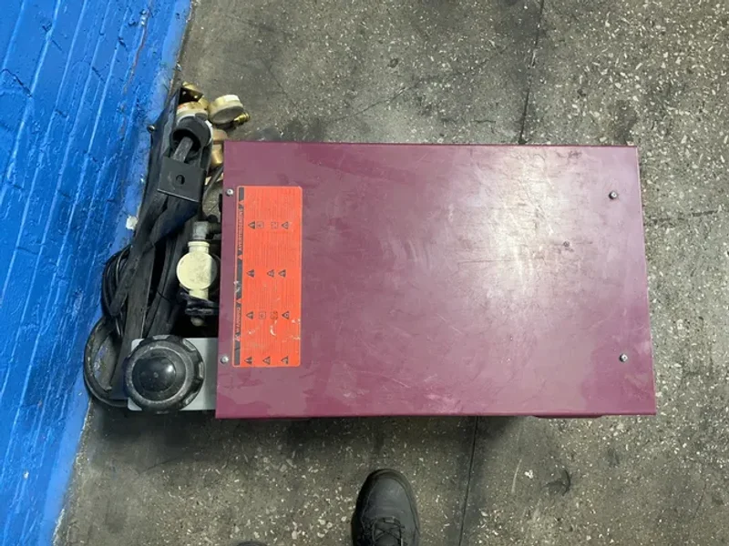 THERMAL ARC 150 A WELDER  -  ULTIMA-150