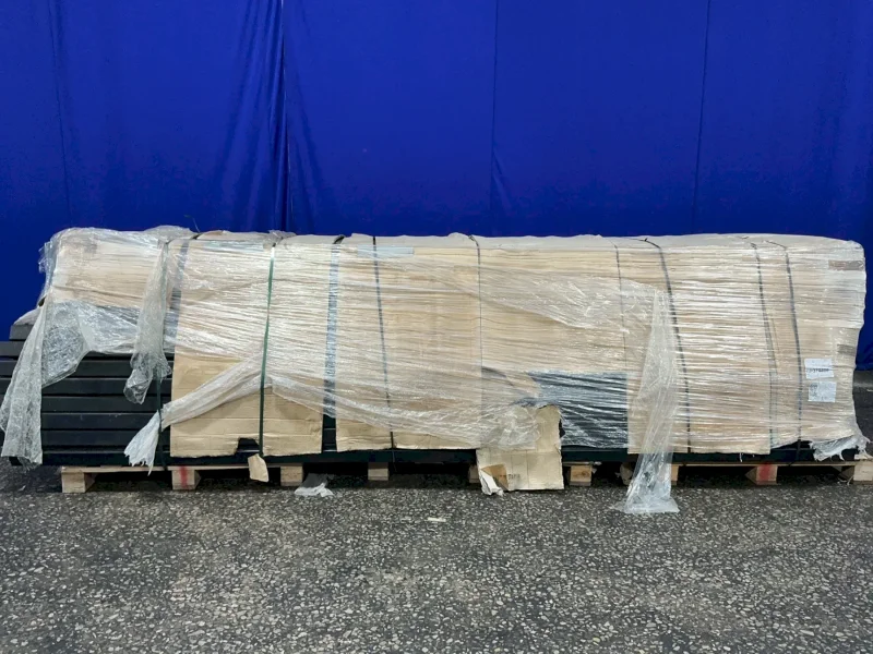 SIEMENS PLASTIC WIRE COVERS  -  GP374406