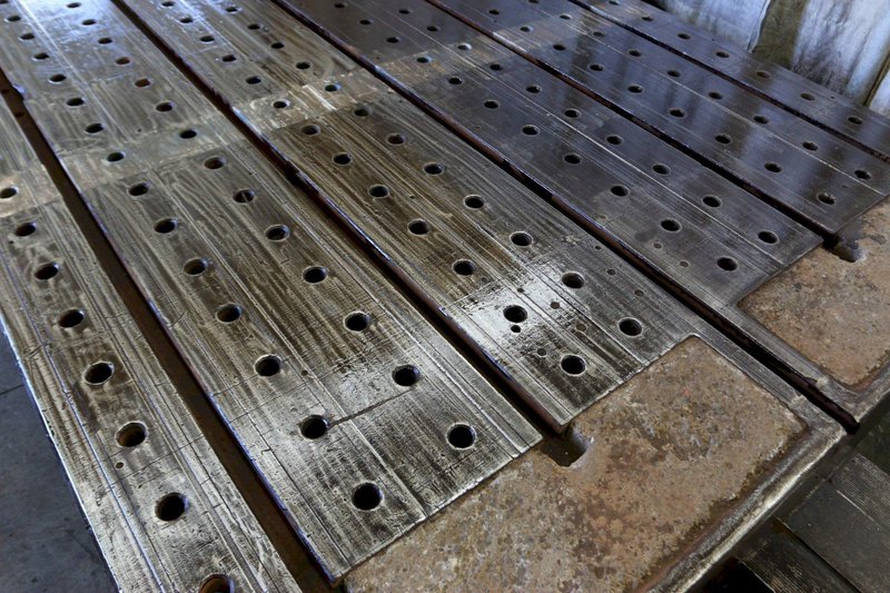 181&#039; X 86&#039; T SLOTTED FLOOR PLATE: STOCK #70834