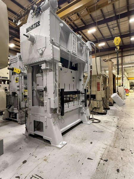 200-ton Minster E2-200-72-42 Hevi-Stamper Straight Side Stamping Press For Sale, Year 1981