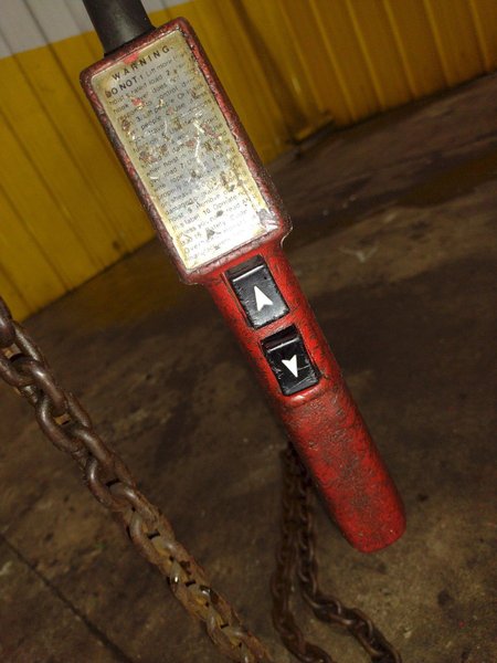 2 TON DAYTON HOIST: STOCK #22475