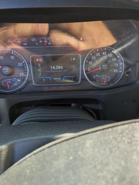 2022 International LT625 3HSDZAPR2NN443564