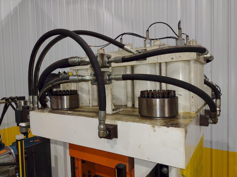 200 TON AMD 4-POST HEAVY DUTY HYDRAULIC PRESS: STOCK #19452