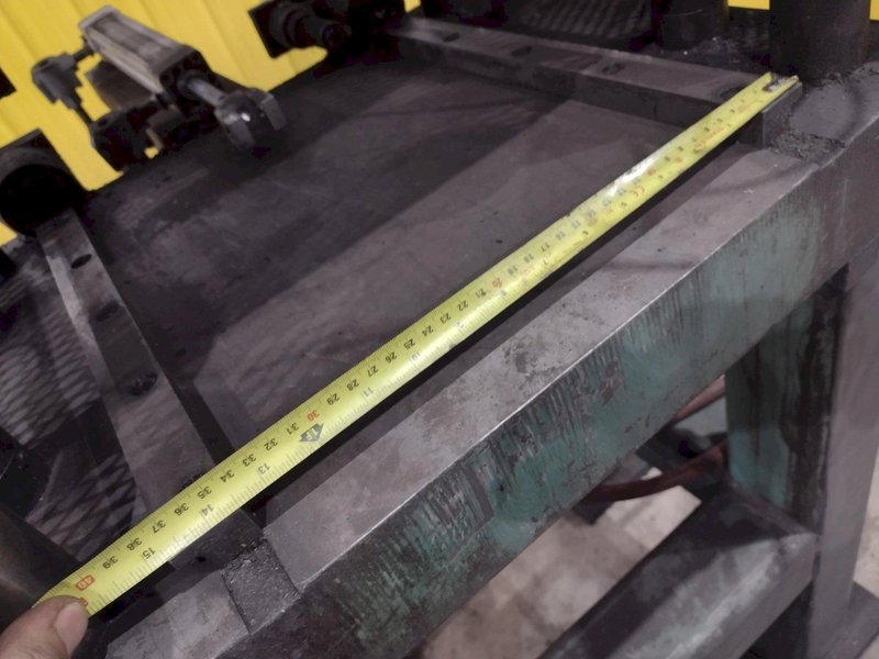 12 TON AIRAM 4-POST PNEUMATIC CUTOFF PRESS, 1&quot; STROKE: STOCK #21330