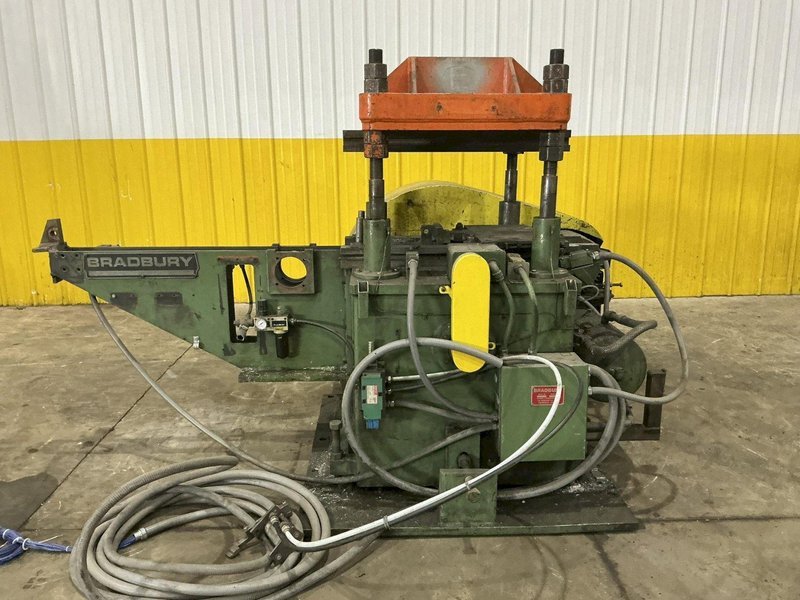 30 TON BRADBURY TISHEN 4 POST CUTOFF WITH DIE ACCELORATOR: YOBRO #24948