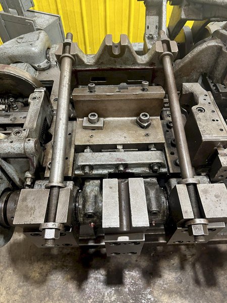 S3F NILSON MODEL #S3F WIRE BENDING FOUR SLIDE MACHINE WITH ELECTRIC CLUTCH: STOCK 17566