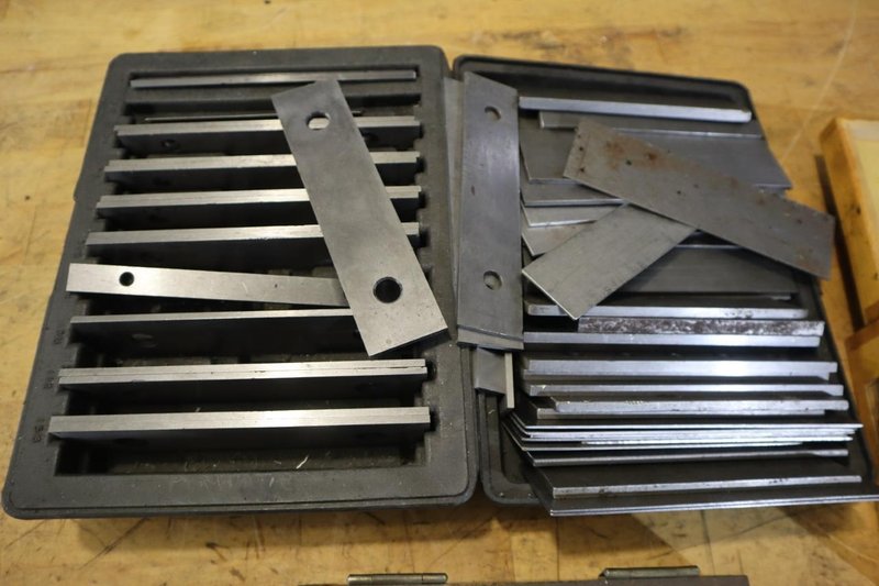 Vise Parallels 6&quot; with One Set of Wavy Parallels- Auction Item