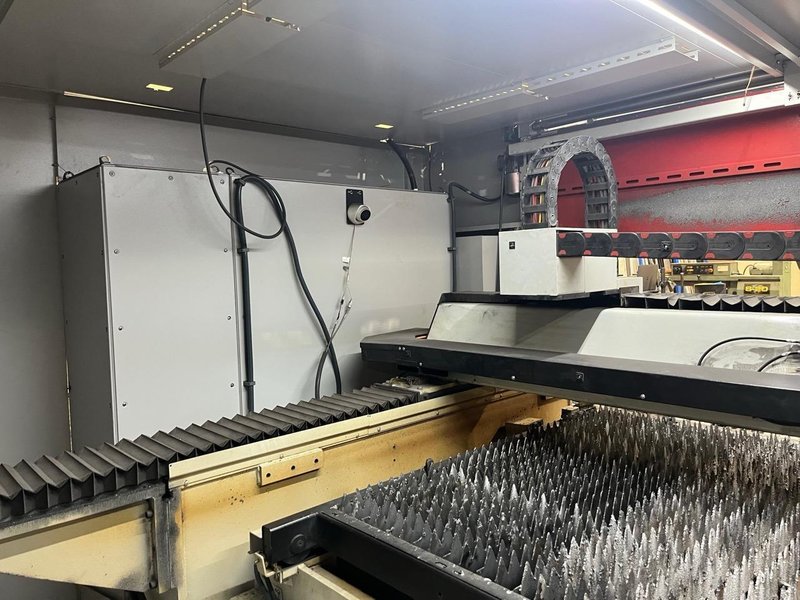 4,000 Watt Durma HDFS 3015 Fiber Laser, 2022 – 5′ x 10′ Dual Table, Dust Collector, IPG Chiller, Low Hours