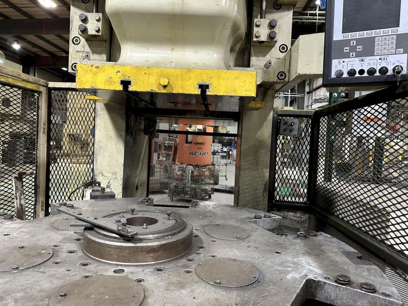 165 TON KOMATSU OBS GAP FRAME STAMPING PRESS