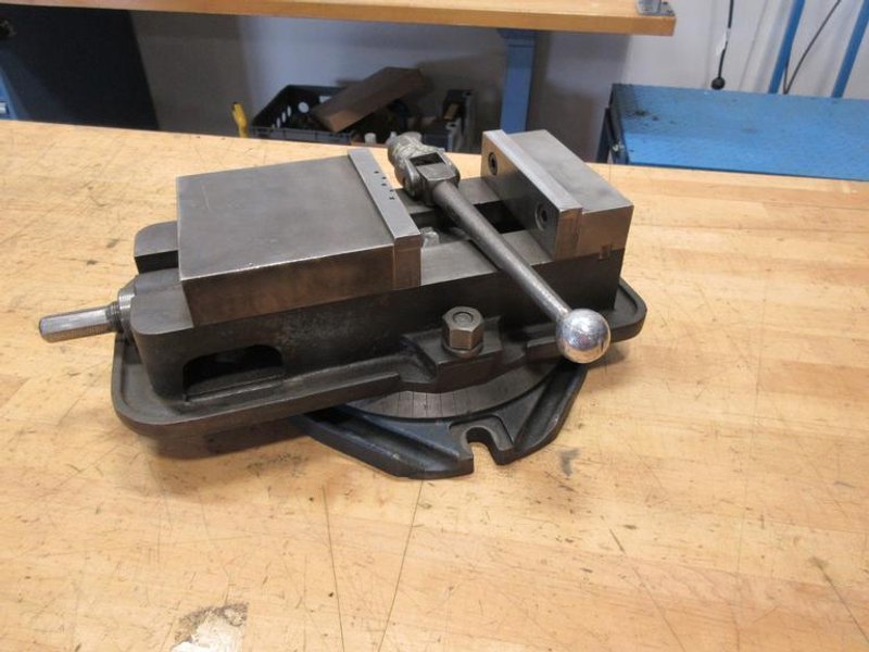 Kurt D-60 6" Machine Vise with Hard Jaws, Swivel Base and Handle- Auction Item