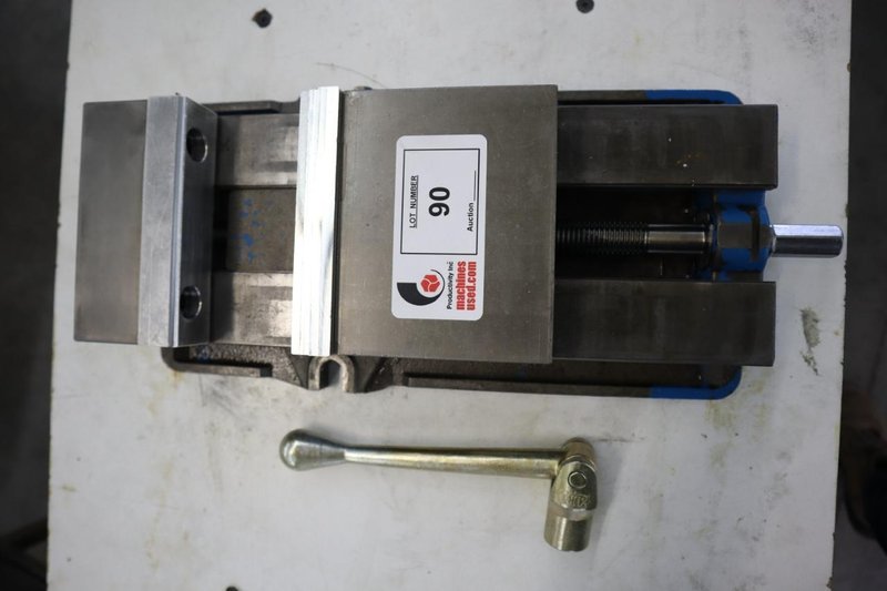 Kurt D688 6" Machine Vise with Aluminum Soft Jaws and Handle- Auction Item