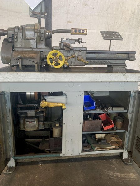 10" X 22" SOUTH BEND PRECISION SHOP LATHE. STOCK # 0746523.