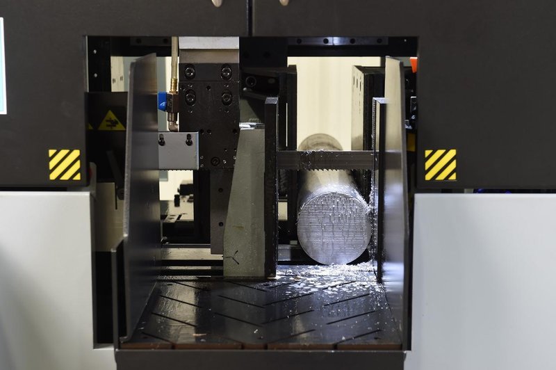 NEW 9" x 9" HYD-MECH H-230A HORIZONTAL BAND SAW
