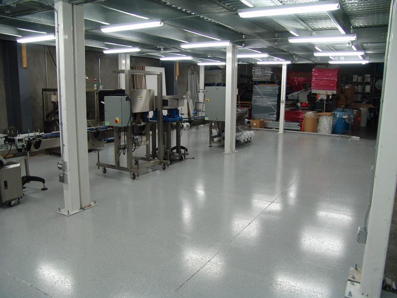 A Packaging Systems Fully Automatic Filling and Labeling Line for Shampoo Bottles, 2009
