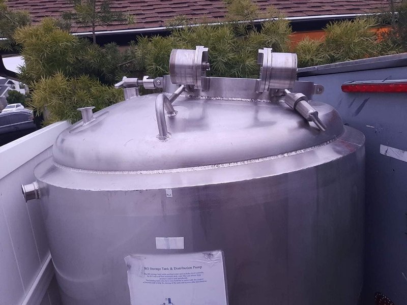 200 Gallon Walker Stainless Steel Tank