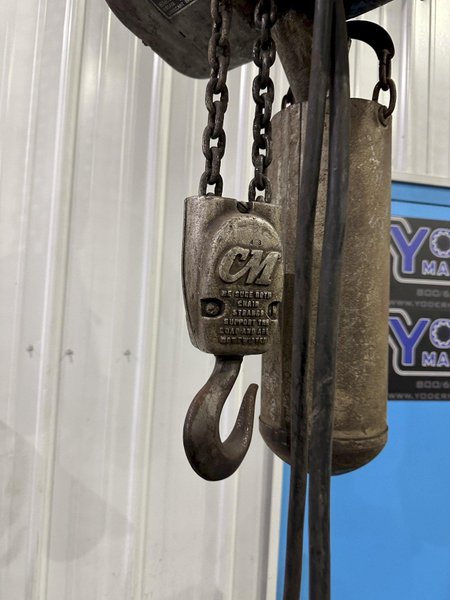 CM LODESTAR 1/2 Ton ELECTRIC CHAIN-HOIST: STOCK #77413