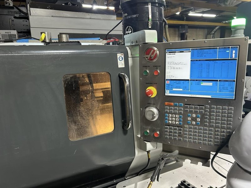 Haas ST-10 CNC Lathe, 2013 – Tool Presetter, Chip Auger