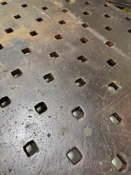 1 - PREOWNED 5&#039; X 10&#039; ACORN WELDING TABLE