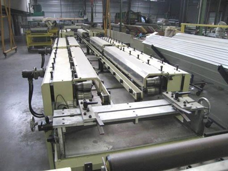 Jensen - rollforming - Sandwichpanel - for industr. sectional gates