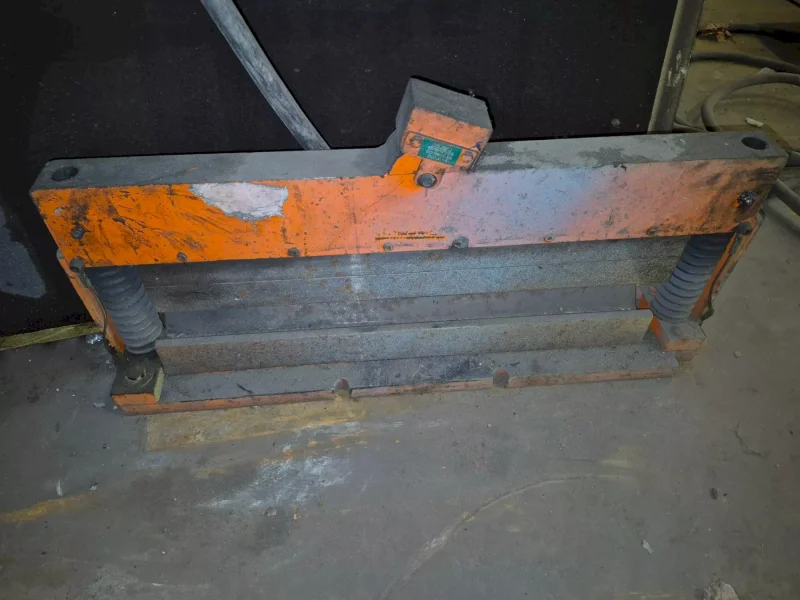 90 TON SCOTCHMAN 9012-24M HYDRAULIC IRONWORKER