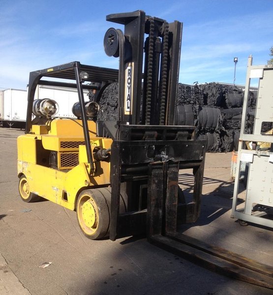 25,000 LB ROYAL FORKLIFT: STOCK #65025