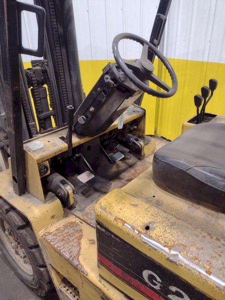 4,500 LB 1995 DAEWOO MODEL #G25S-2 PNEUMATIC TIRE LP FORKLIFT: STOCK #20235