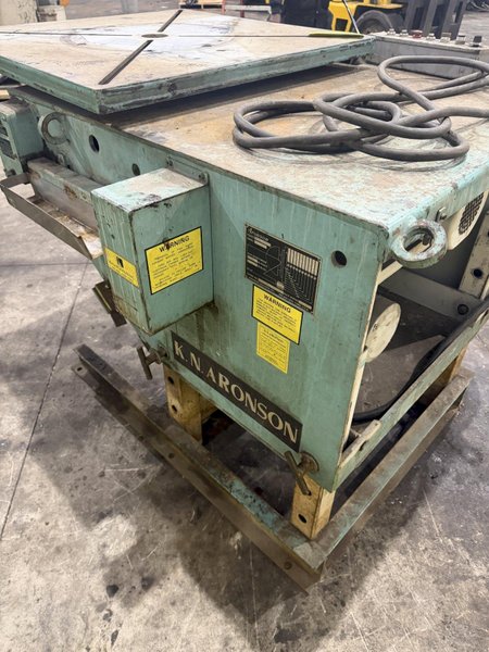 4,500 LBS ARONSON MODEL #HD45A WELDING POSITIONER: YOBRO #24779