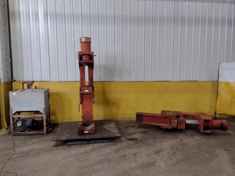 (2) HYDRAULIC PIPE VISES WITH HYDRAULIC POWER UNIT: STOCK 17506