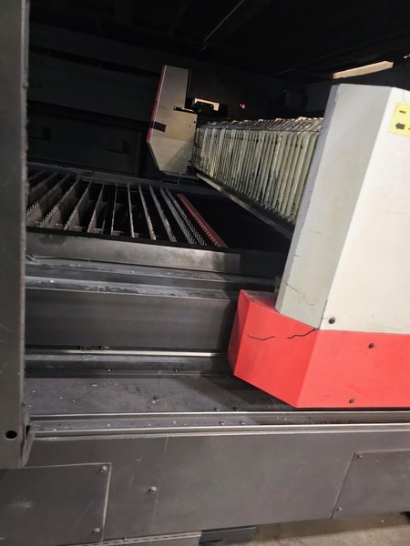 2,000 Watt Amada LCG 3015AJ Fiber Laser, 2016 – 5′ x 10′ tables