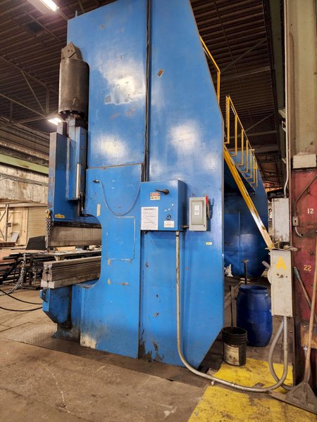 750 TON X 30' HYDRAPOWER MODEL #DH75030 HYDRAULIC PRESS BRAKE: STOCK #22484