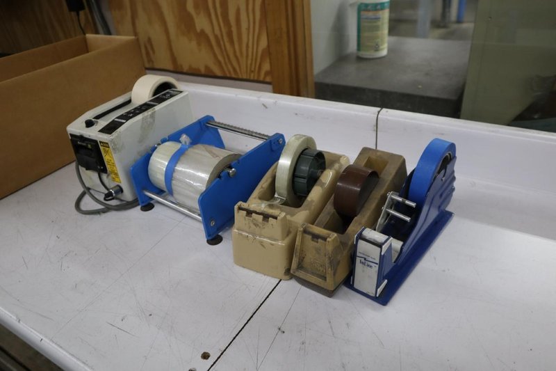 Start M-100 Electric Tape Dispenser and Manual Tape Dispensers- Auction Item