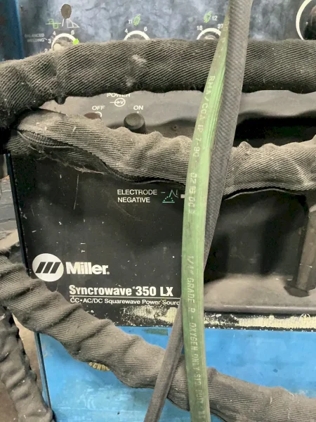 MILLER 300 A WELDER   -  SYNCROWAVE 350LX
