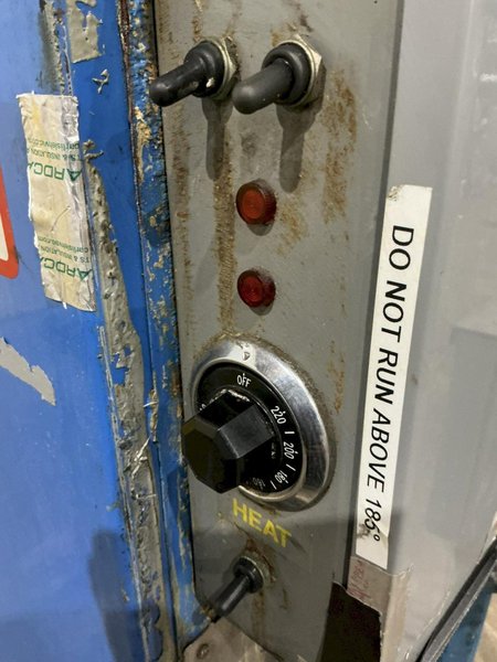 EQUIPMENT MANUFACTURING CORPORATION (EMC) WATER HEATER: YOBRO #24946