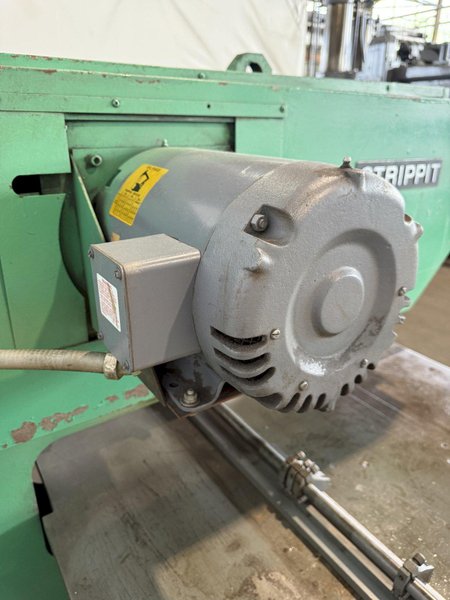 STRIPPIT SUPER 30/40 40-TON SINGLE STATION PUNCH PRESS W/ TOOLING INCLUDED. STOCK # 0774325