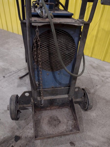 200 AMP MILLER MODEL #CP-200 WELDER WITH WIRE FEED: STOCK #20766