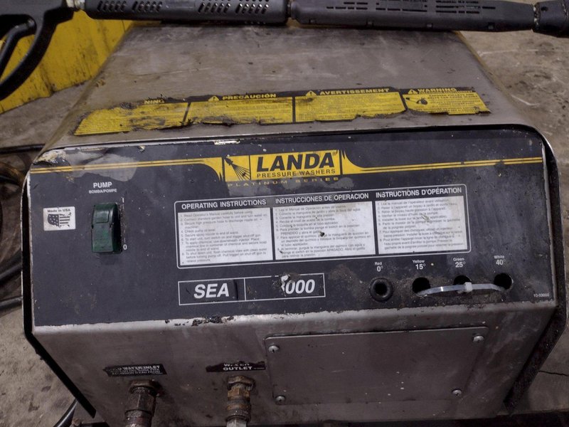 LANDA MODEL #SEA4-3000 POWER PRESSURE WASHER: YOBRO #25383