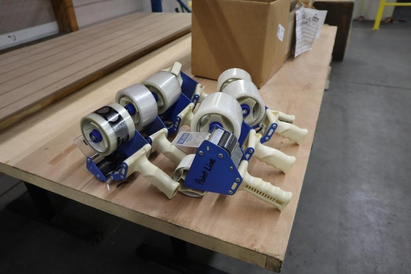 Uline (8) Tape Guns- Auction Item