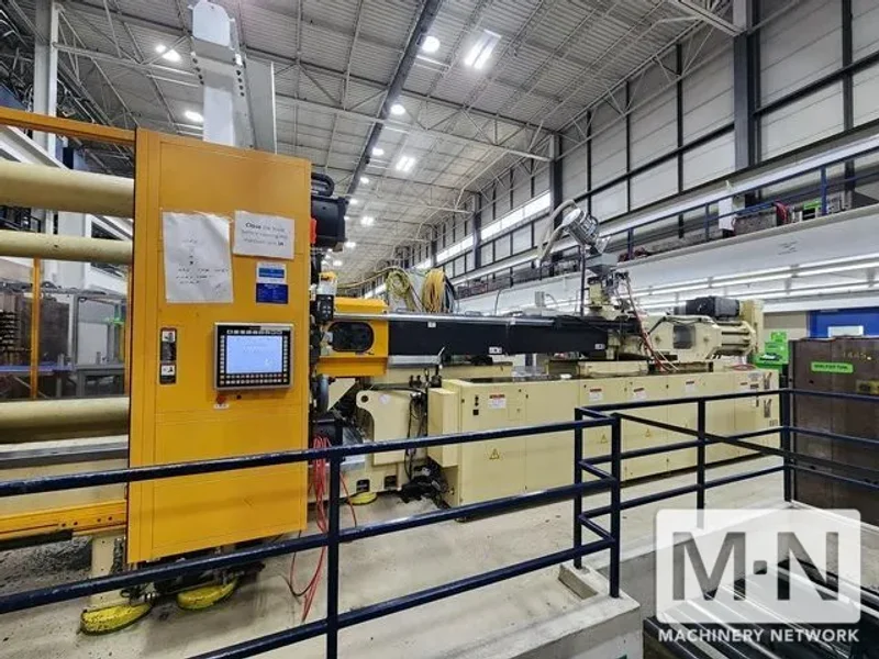 1100 TON 210 OZ HUSKY MODEL H1000RS135-115 INJECTION MOLDING MACHINE MFG 2005