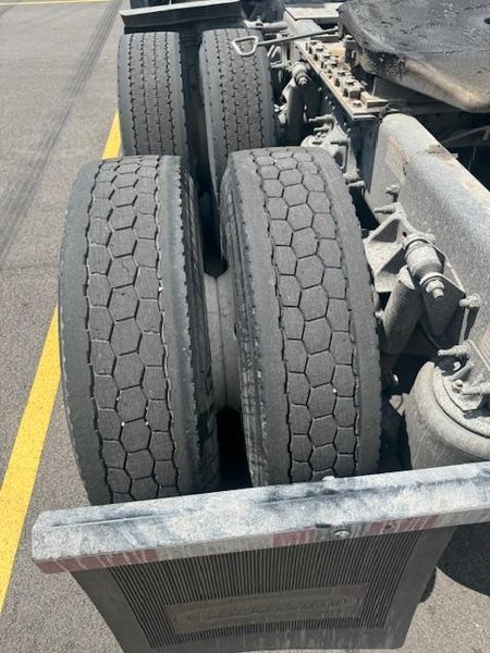 Freightliner Cascadia 125, 2023 – Sleeper Cab, Detroit Diesel, Automatic