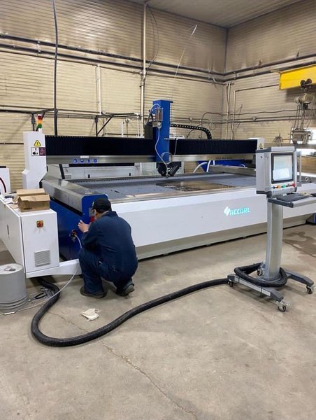 6′ x 13′ Accurl Max-WJ-4020L CNC Waterjet, 2020 – 60,000 PSI