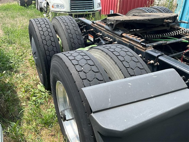 2021 Freightliner Cascadia 1FUJHHDR6MLMJ2151