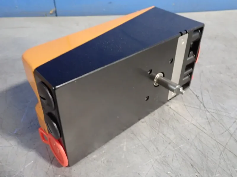 FLOWSERVE 105 PSI ELECTRONIC POSITIONER  -  D3XNU-S23WCA-Z4XX