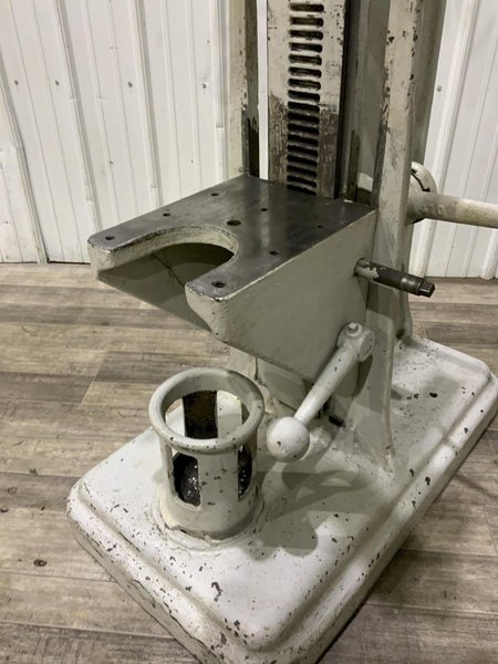 12 TON DAKE MODEL # 4 ARBOR PRESS: STOCK #80887