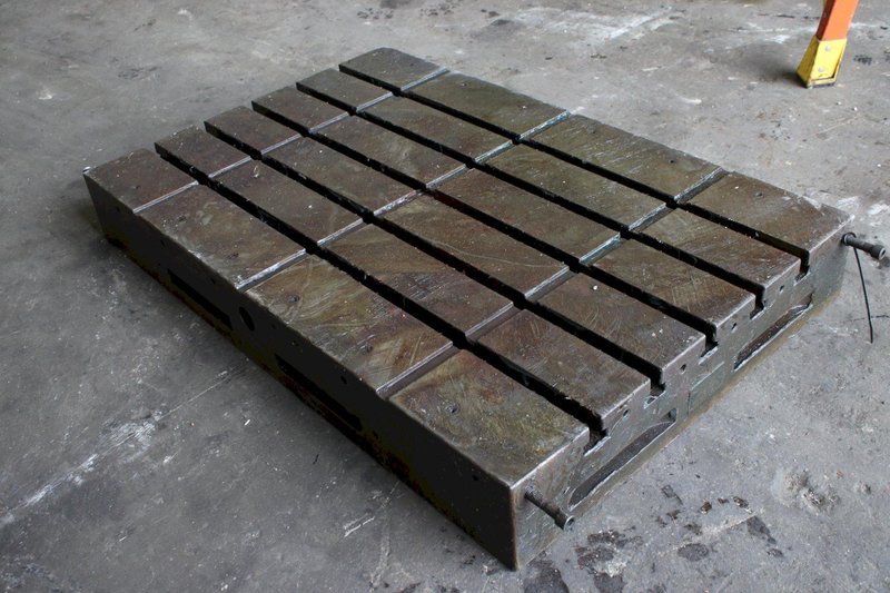 40&quot; X 26&quot; X 5-1/4 DEVLIEG T SLOTTED BOLSTER PLATE: STOCK #76529