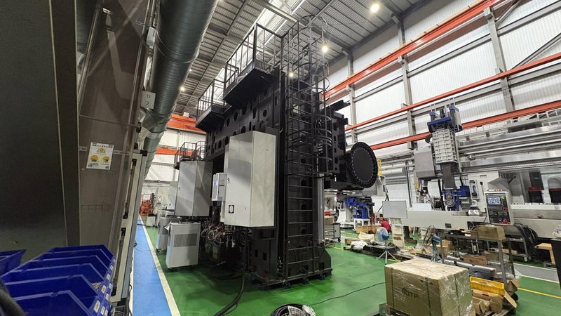 NEW Vision Wide VTM-3034, 2026 – High-Performance VTL, 118″ Chuck, 132″ Max Swing, Live Milling 75HP 2 Speed Gearbox 4000RPM, Fanuc 0i-TF Plus CNC Control with 15″LCD, 160 RPM, 60 HP x 2 (Dual Motor), R12+L30 Tools, CTS 290 PSI, Chip Conveyor. Installation/Ocean Freight/Tariffs/Surcharge All Included In Price.