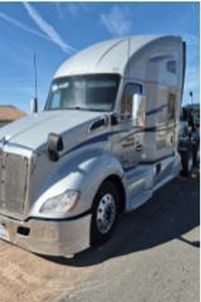 Kenworth T680 Sleeper Truck, 2018 – PACCAR MX-13, Automatic, Tandem Axle