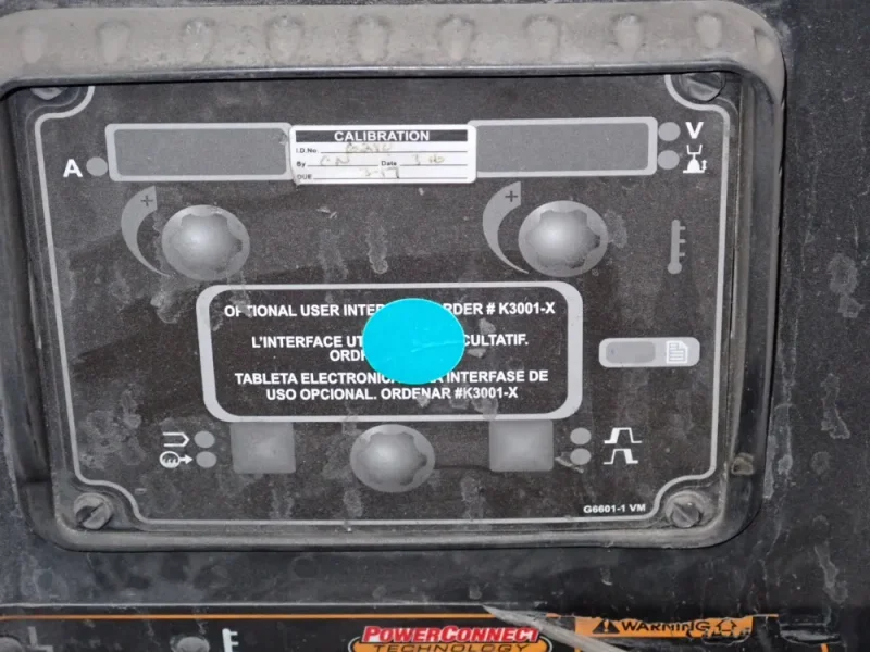 LINCOLN 350 AMP WELDER  -  POWER WAVE S350