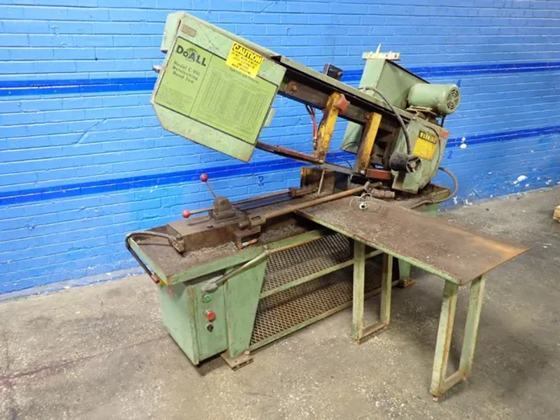 DOALL 24" X 8" HORIZONTAL BAND SAW  -  C-916