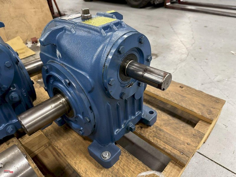 CONEDRIVE MODEL #H040-4 GEARBOX: YOBRO #23890