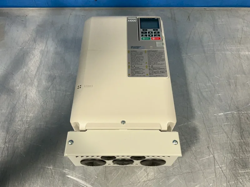 YASKAWA SERVO DRIVE  -  CIMR-AU4A0044FAA